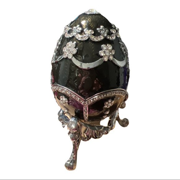 Vintage Biltmore Musical Egg - Picture 2 of 7